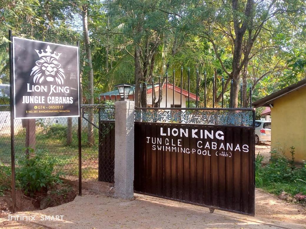 Lion King Jungle Cabanas Sigirîya Extérieur photo